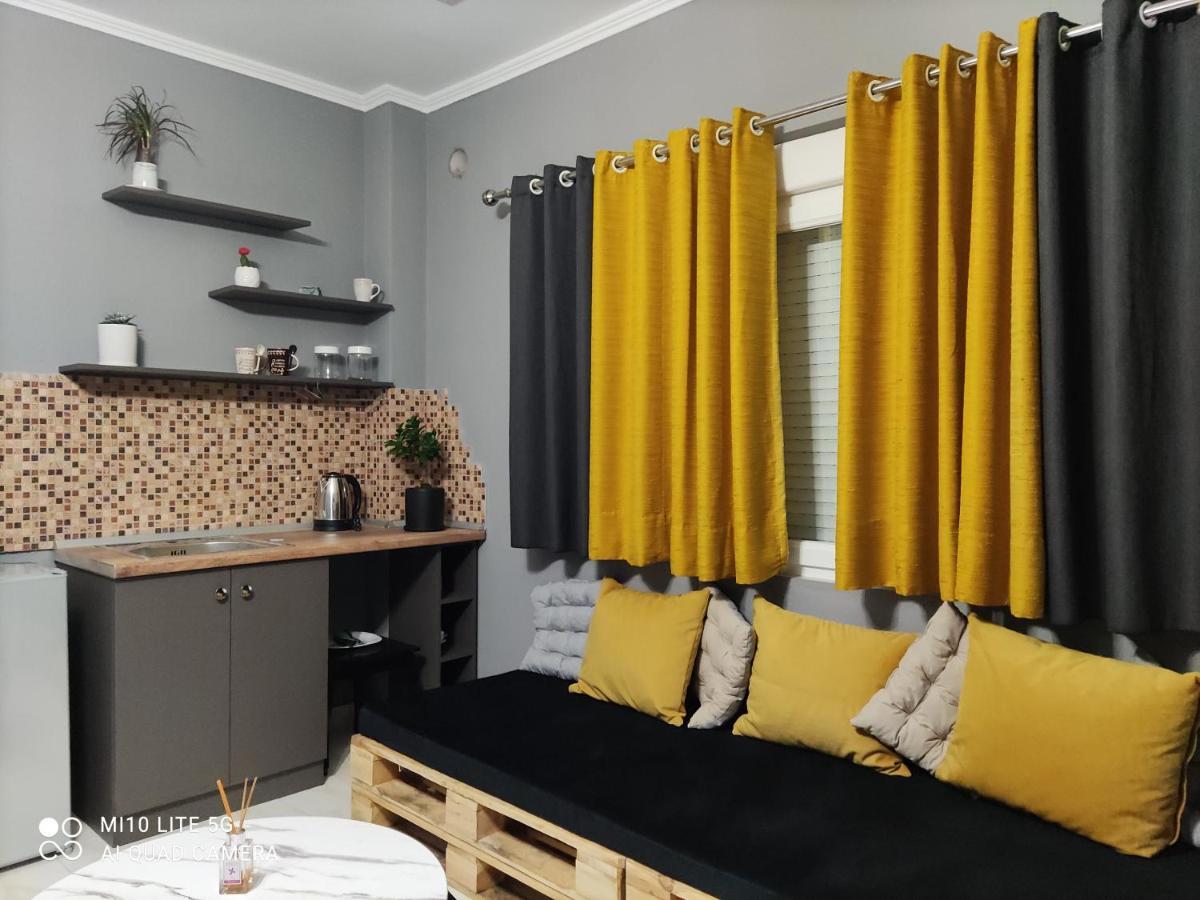 Koa Studio 1 Корча Экстерьер фото