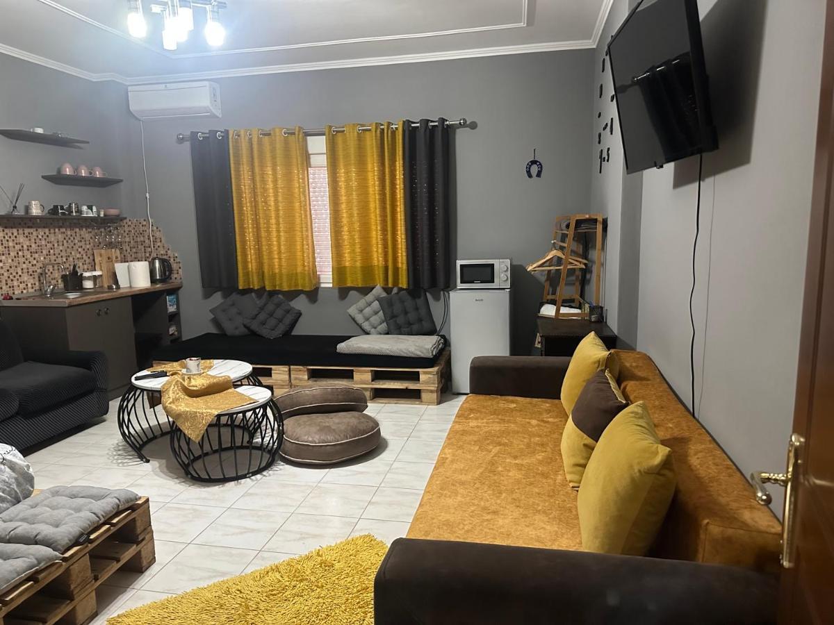Koa Studio 1 Корча Экстерьер фото